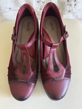 Earth Women's Burgundy Leather and Fabric T-Strap Heels.
